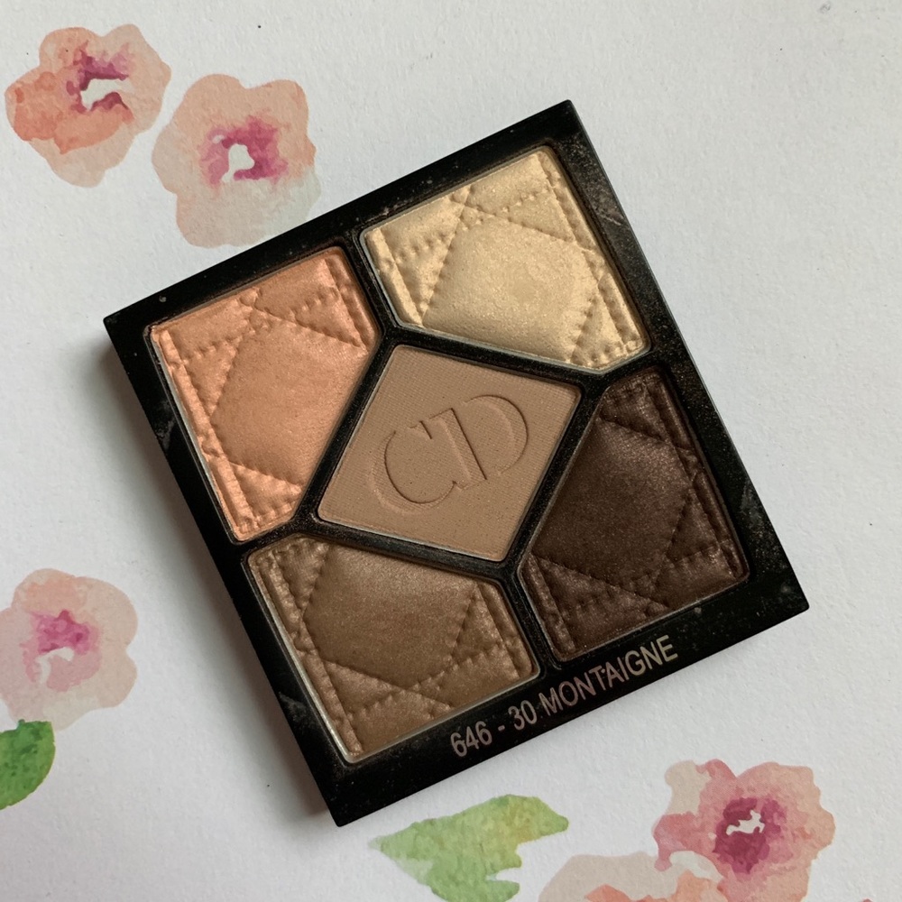 Eyeshadow palette